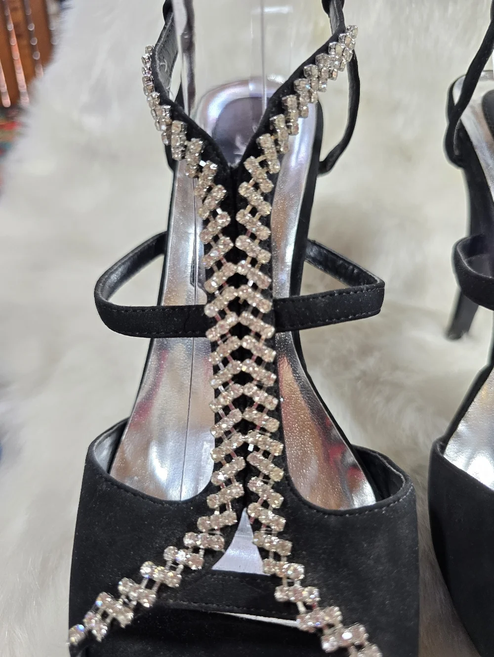 Lasonia Black Crystal-Embellished T-Strap Platform Sandals